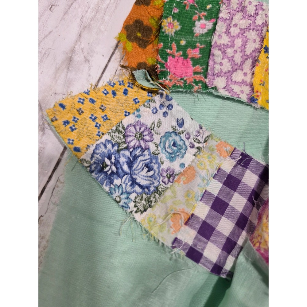 Vintage Double Wedding Ring Quilt Top Mint Green Multi Scrap Patchwork 55x93 - Picture 9 of 9